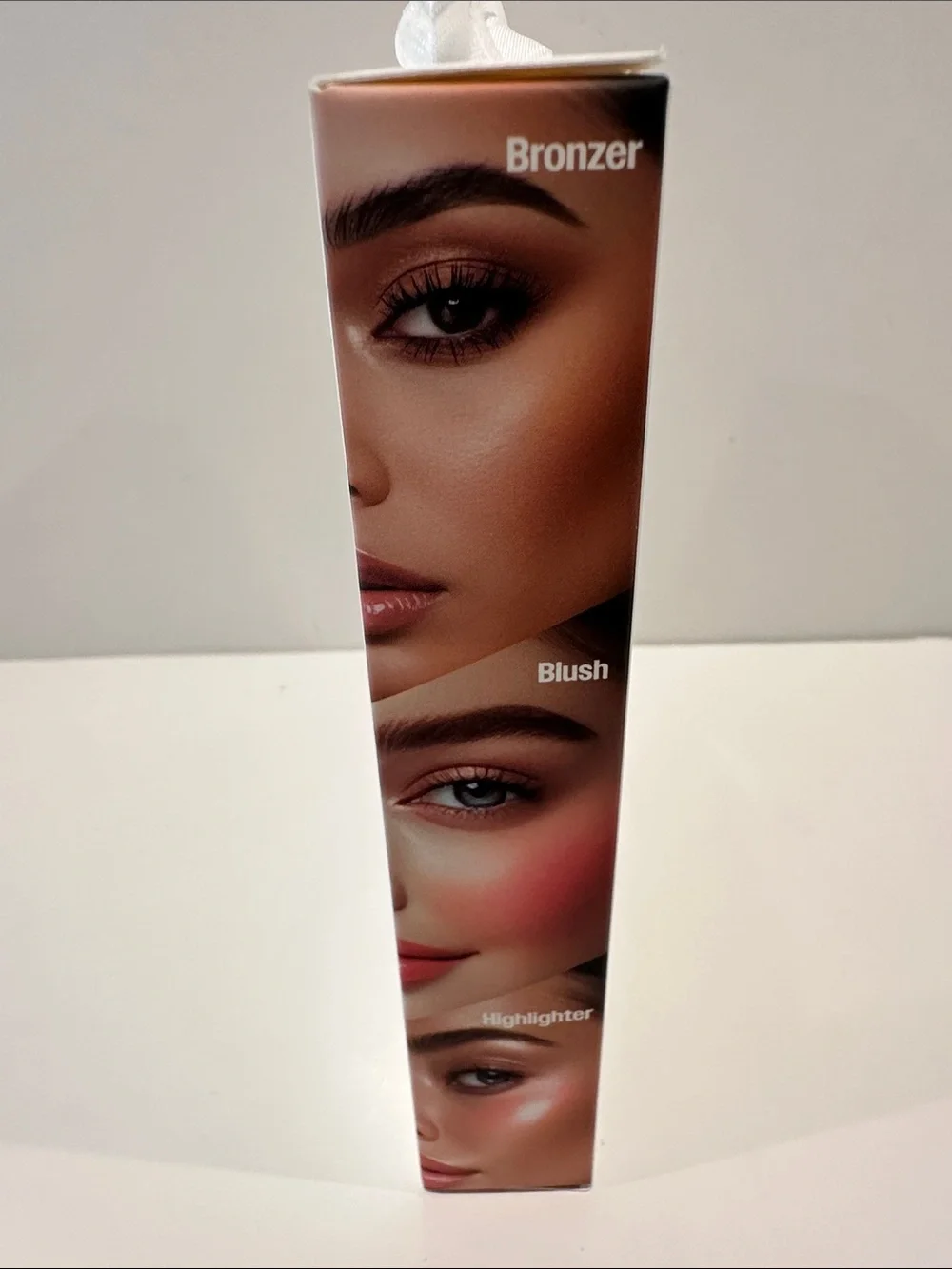 Enchante Glow Face Palette with (4) Blendable Cream Bronzer, Blush & Highlighter